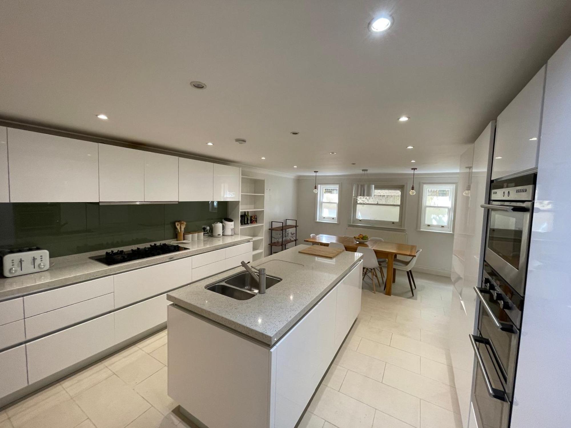 5 Bed House - Fancy - Sleep Up To 12 - Central London Exterior photo