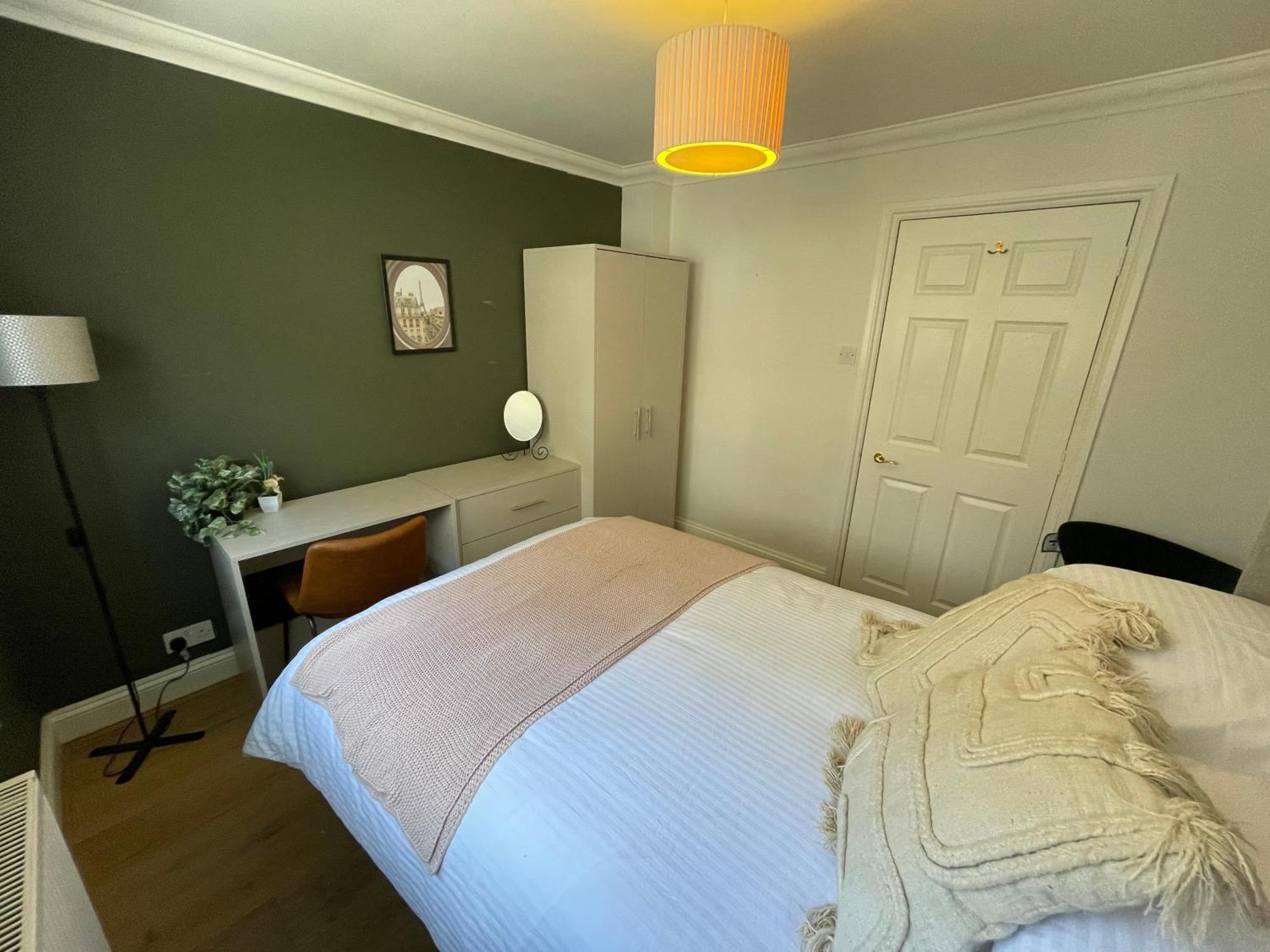 5 Bed House - Fancy - Sleep Up To 12 - Central London Exterior photo