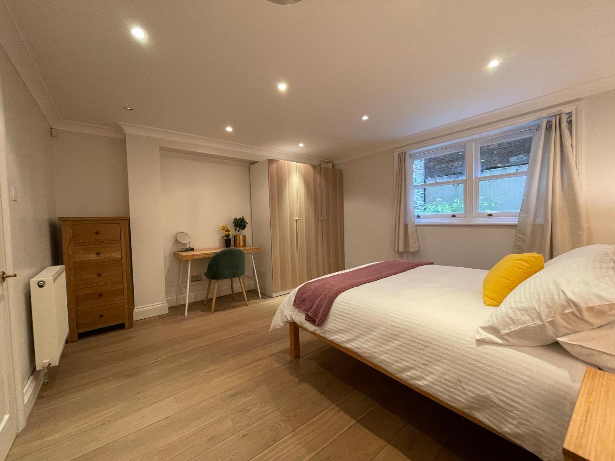5 Bed House - Fancy - Sleep Up To 12 - Central London Exterior photo